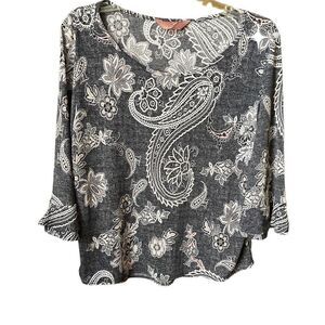 SJS size PL paisley print bell sleeves blouse.